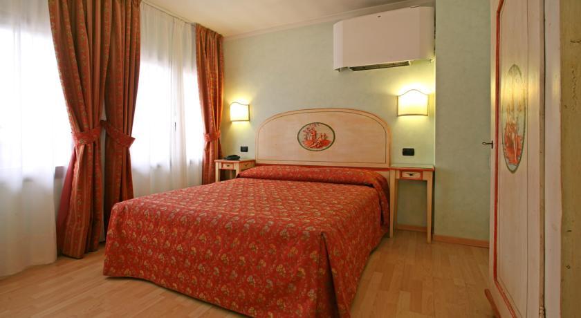 Hotel Ariston Mestre Esterno foto