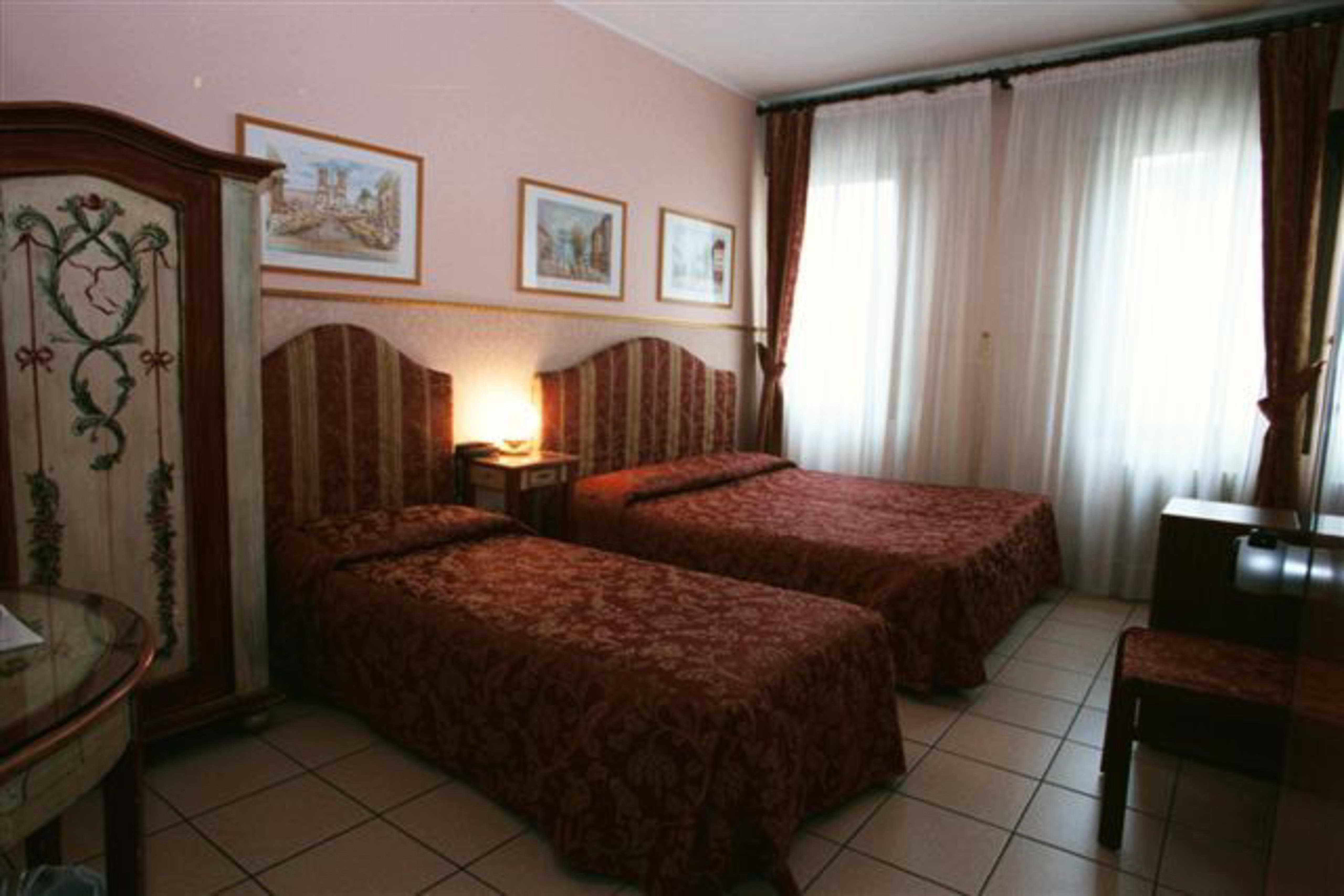Hotel Ariston Mestre Esterno foto